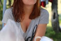 Арина. Любит природу и литературу. Или природу литературы...или литературу природы:)