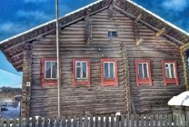 Старинный карельский дом, Дом творчества писателей в Корзе